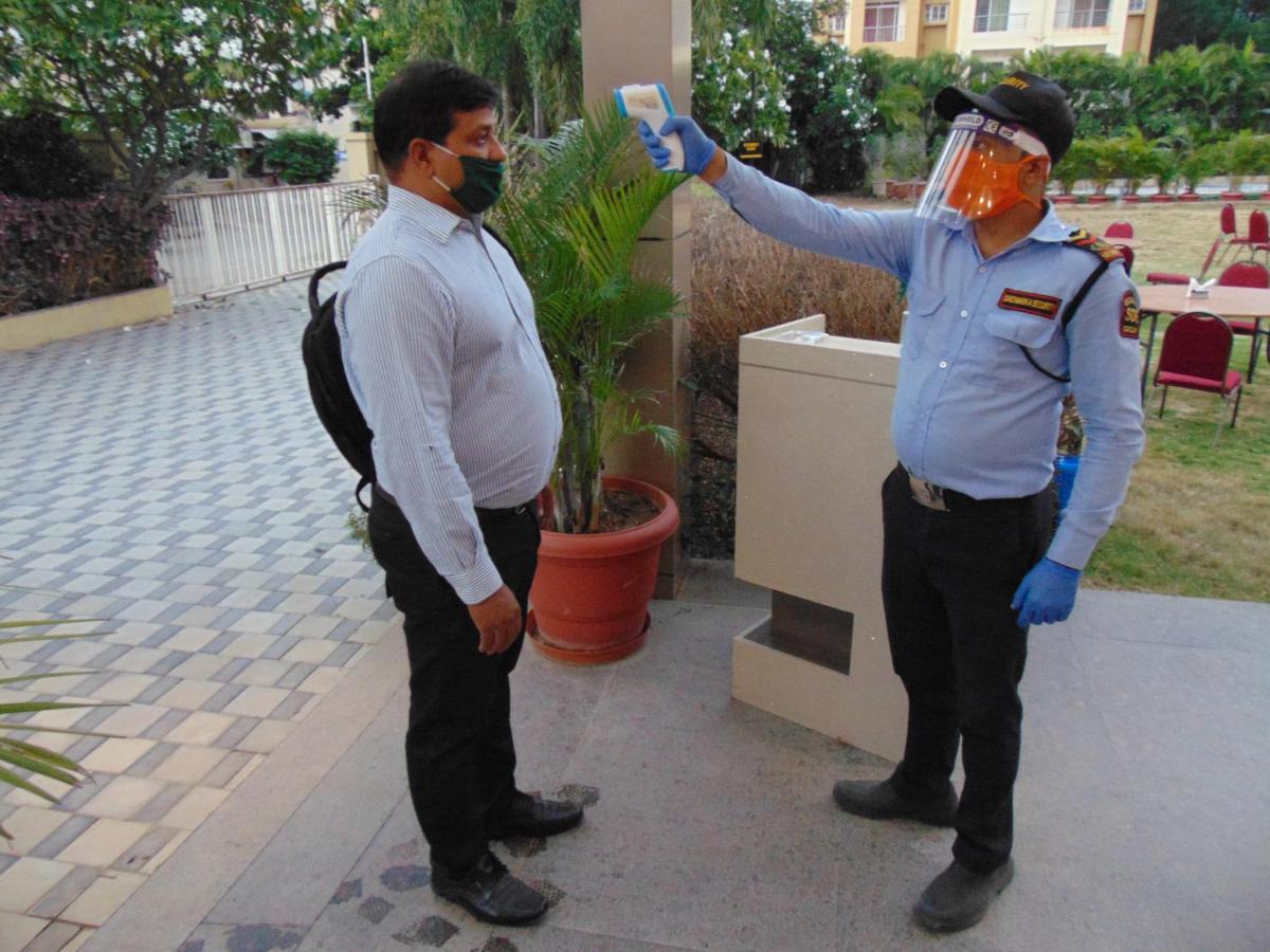 Temple Tree Hotel Shirdi Exterior foto